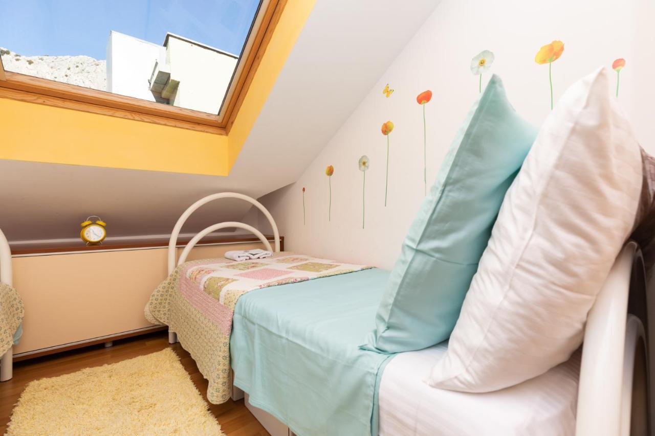 Apartman Monika 奥米什 外观 照片