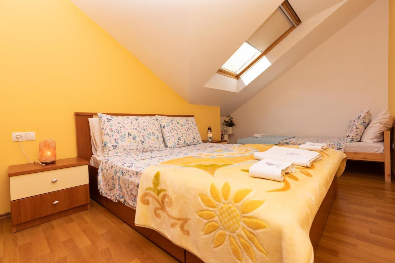 Apartman Monika 奥米什 外观 照片