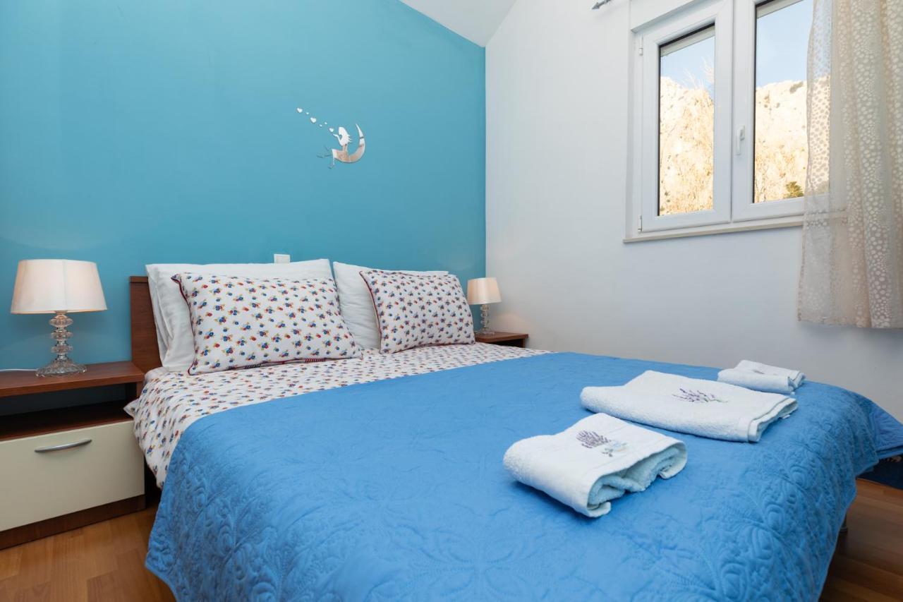 Apartman Monika 奥米什 外观 照片